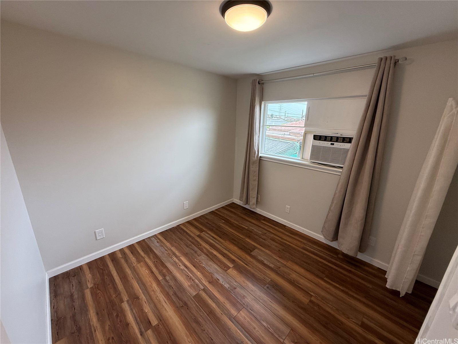 1460 Hoohulu Street