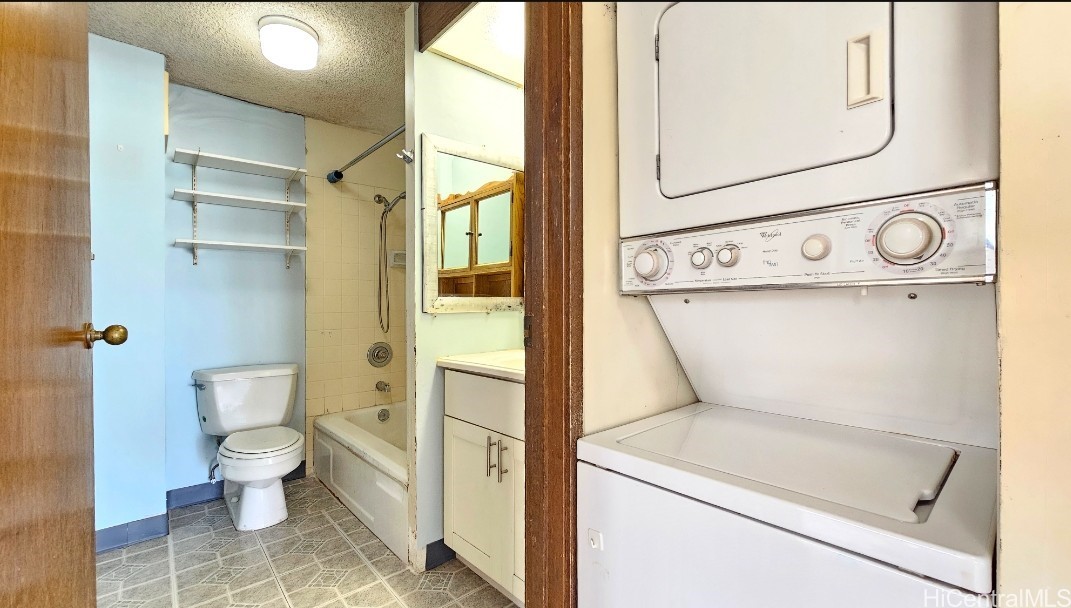 2222 Citron Street 403