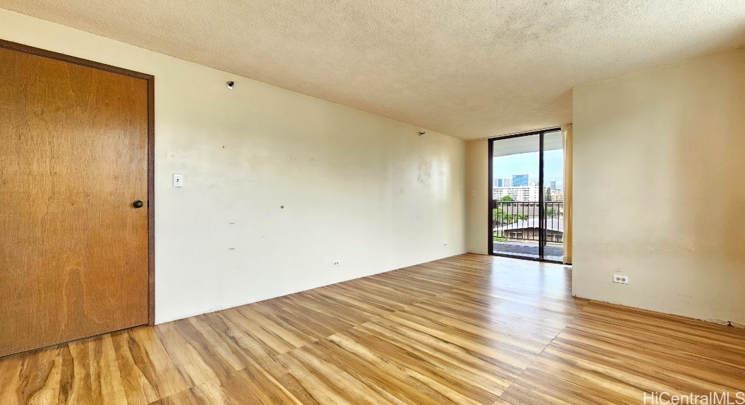 2222 Citron Street 403