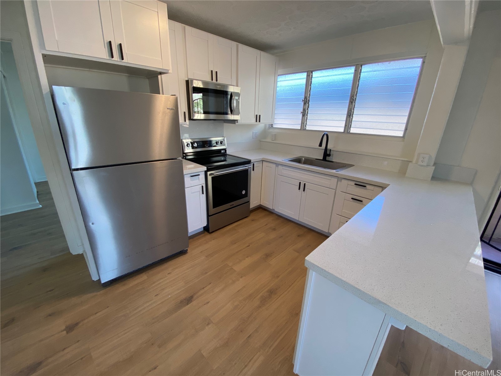 904 Lunalilo Street 17