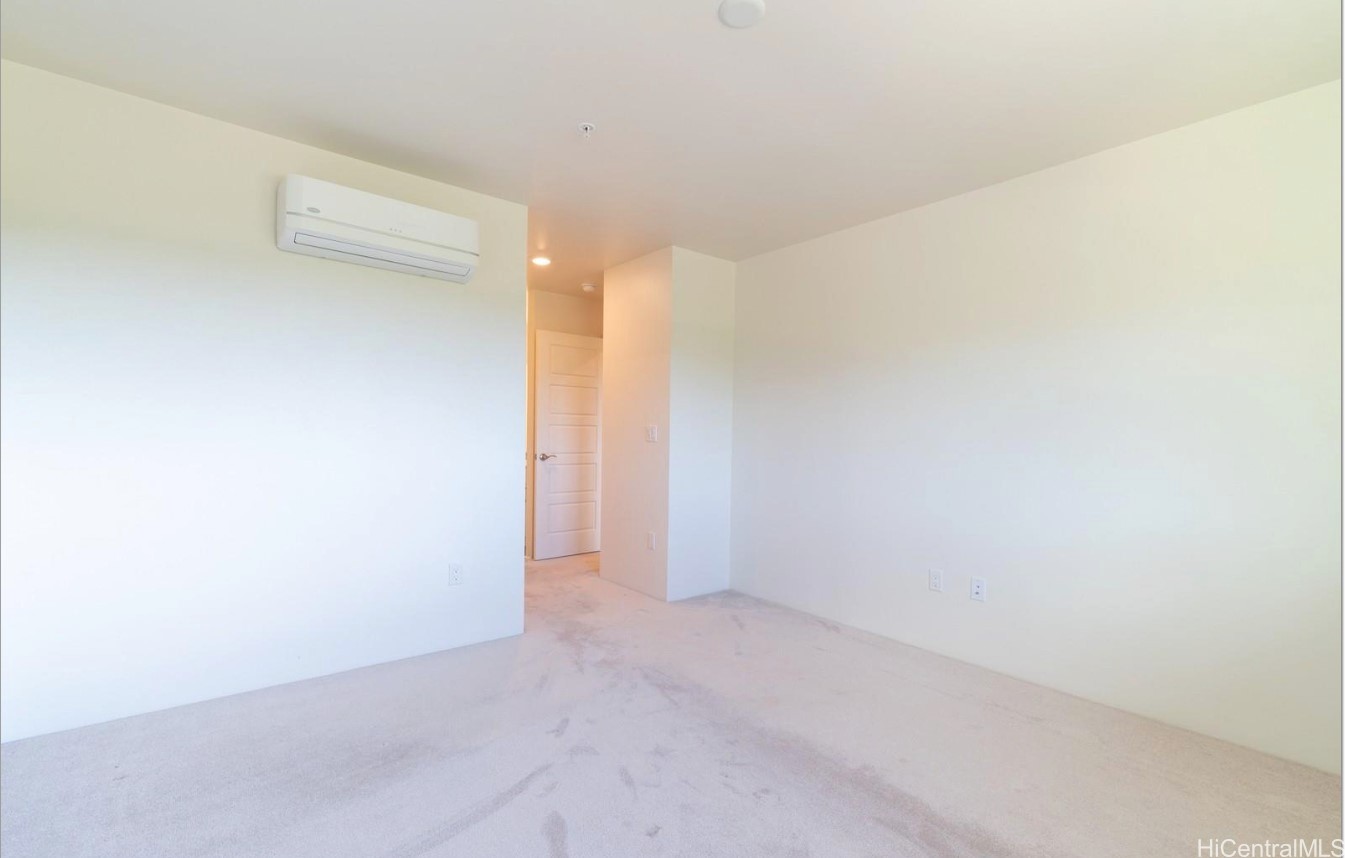91-3633 Kauluakoko Street 305