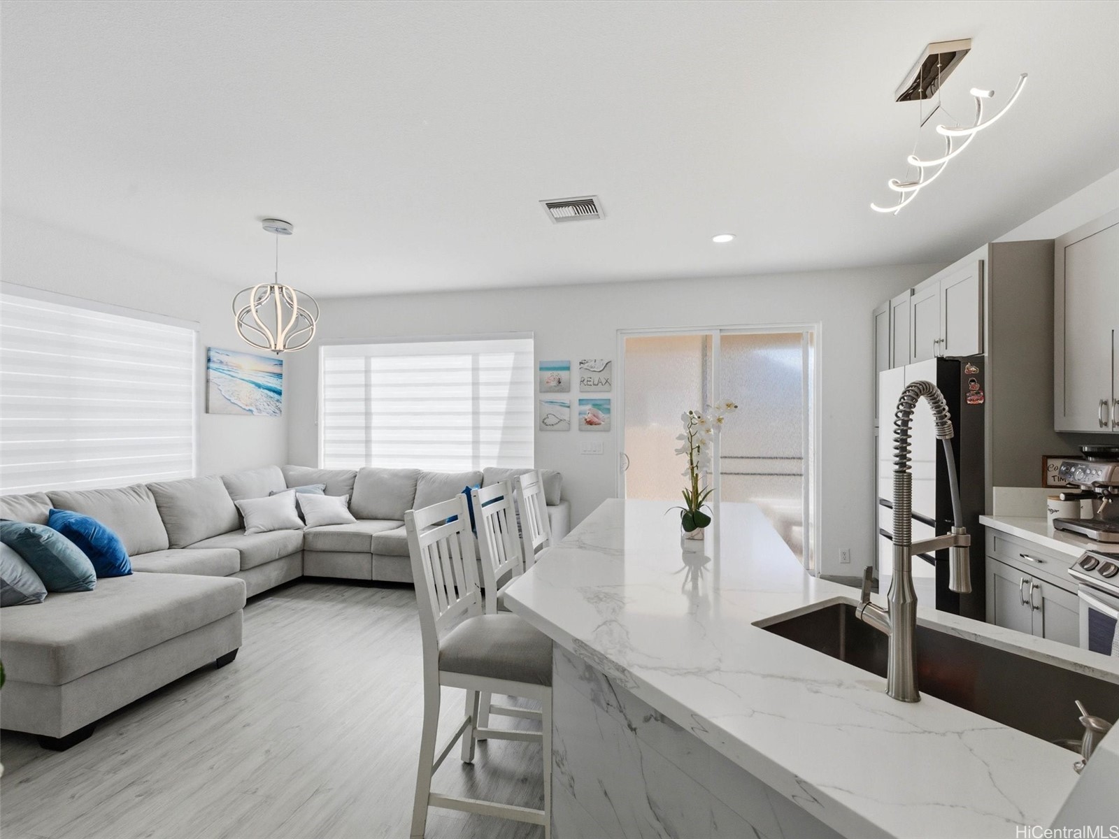 91-1223 Kanela Street M53