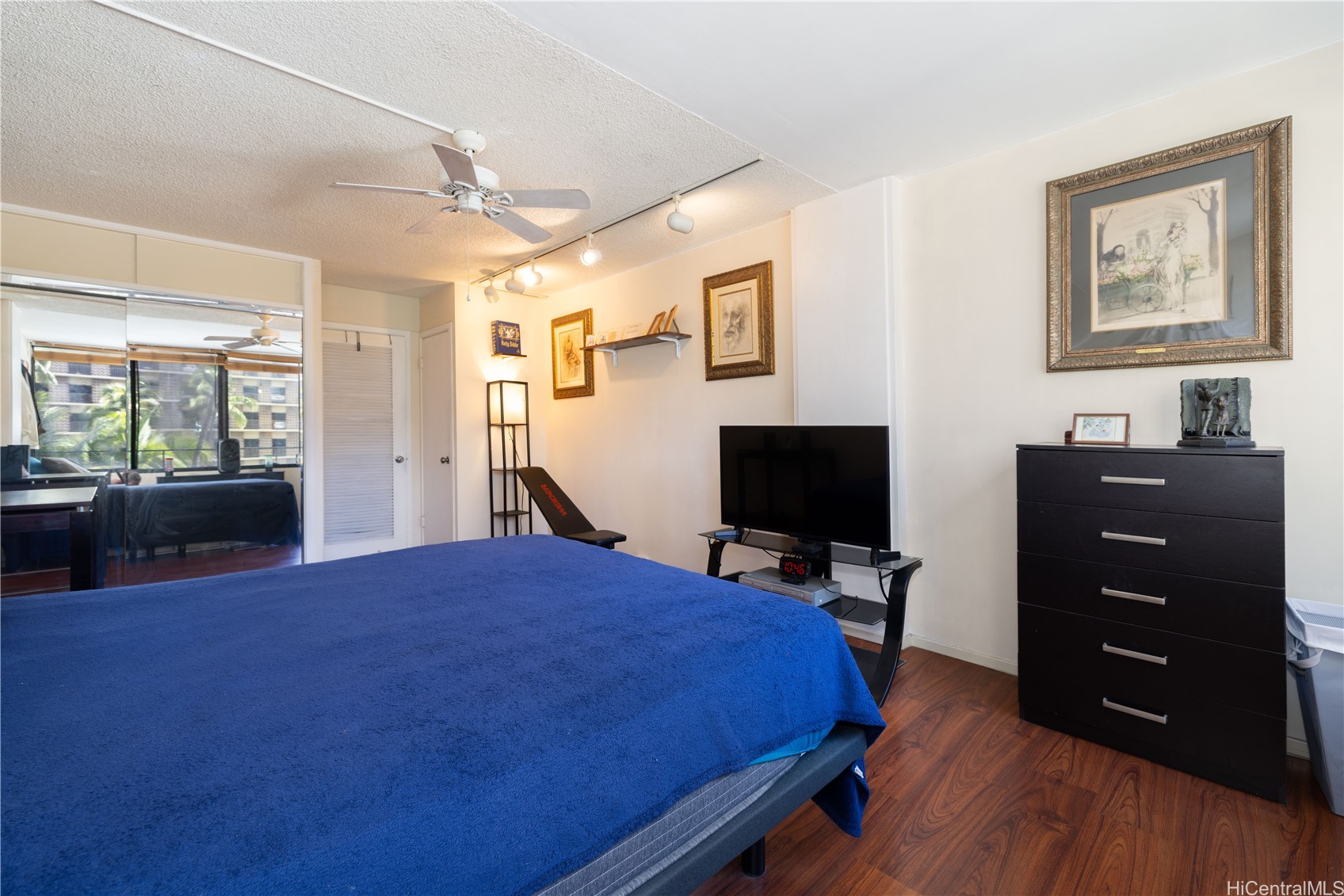 1720 Ala Moana Boulevard 304B