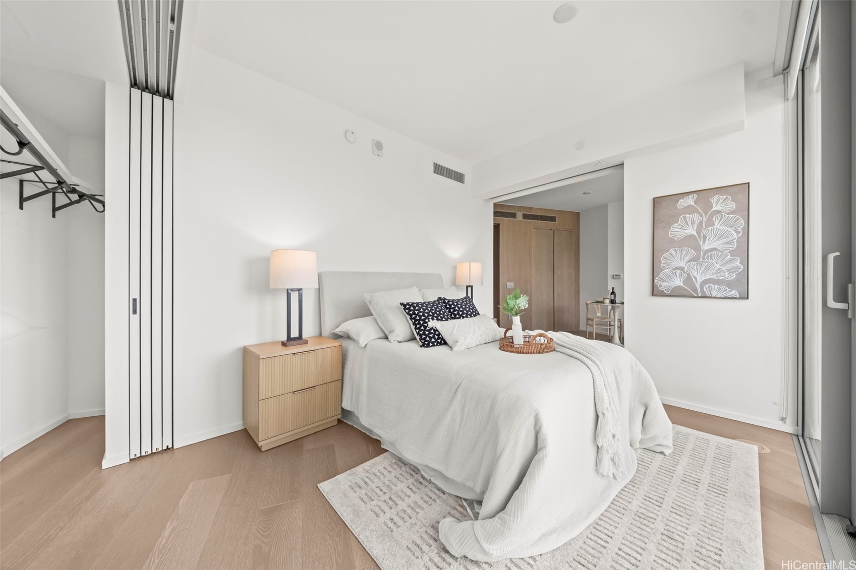 1000 Auahi Street 411