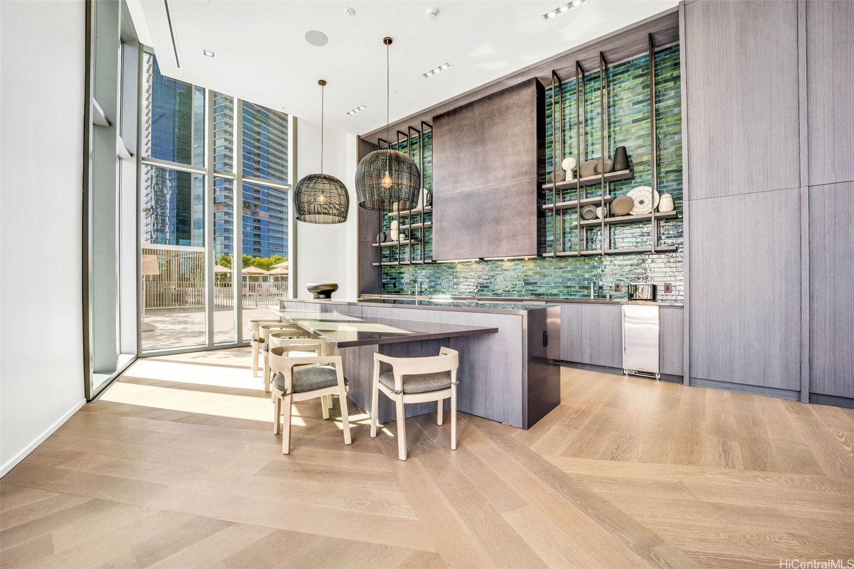 1000 Auahi Street 411