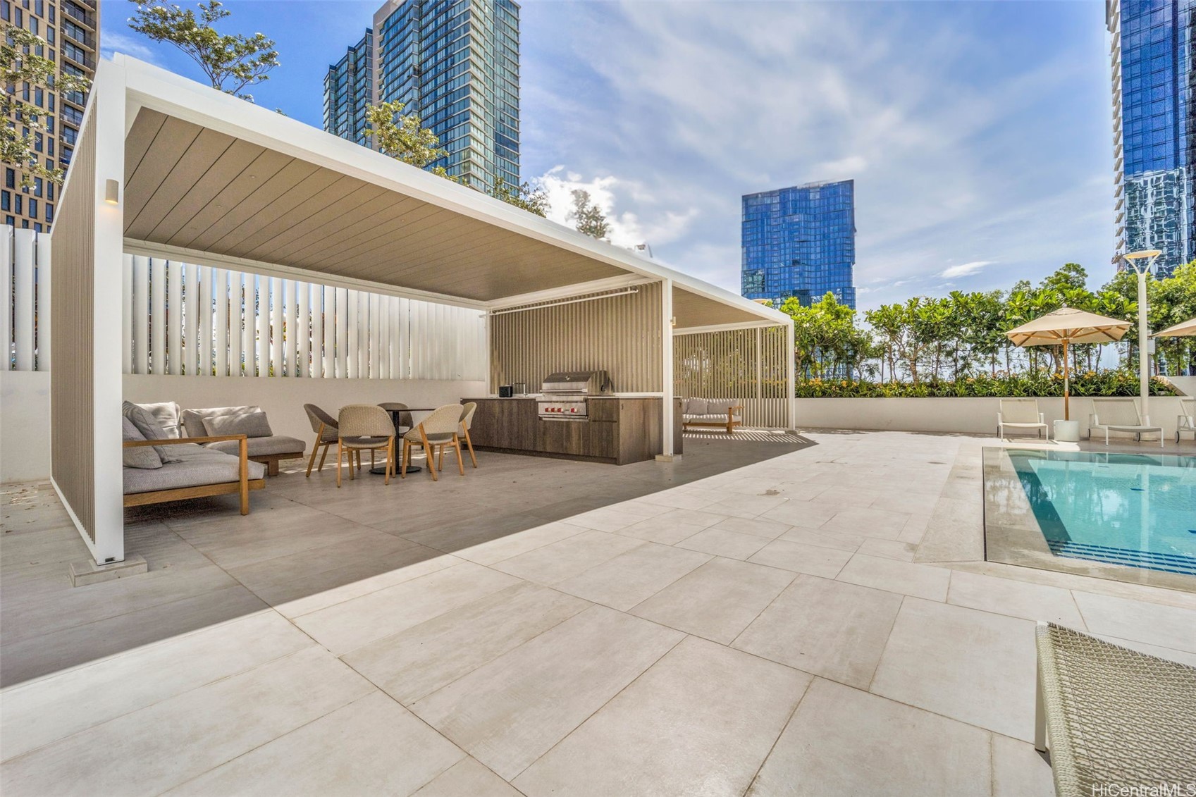 1000 Auahi Street 411