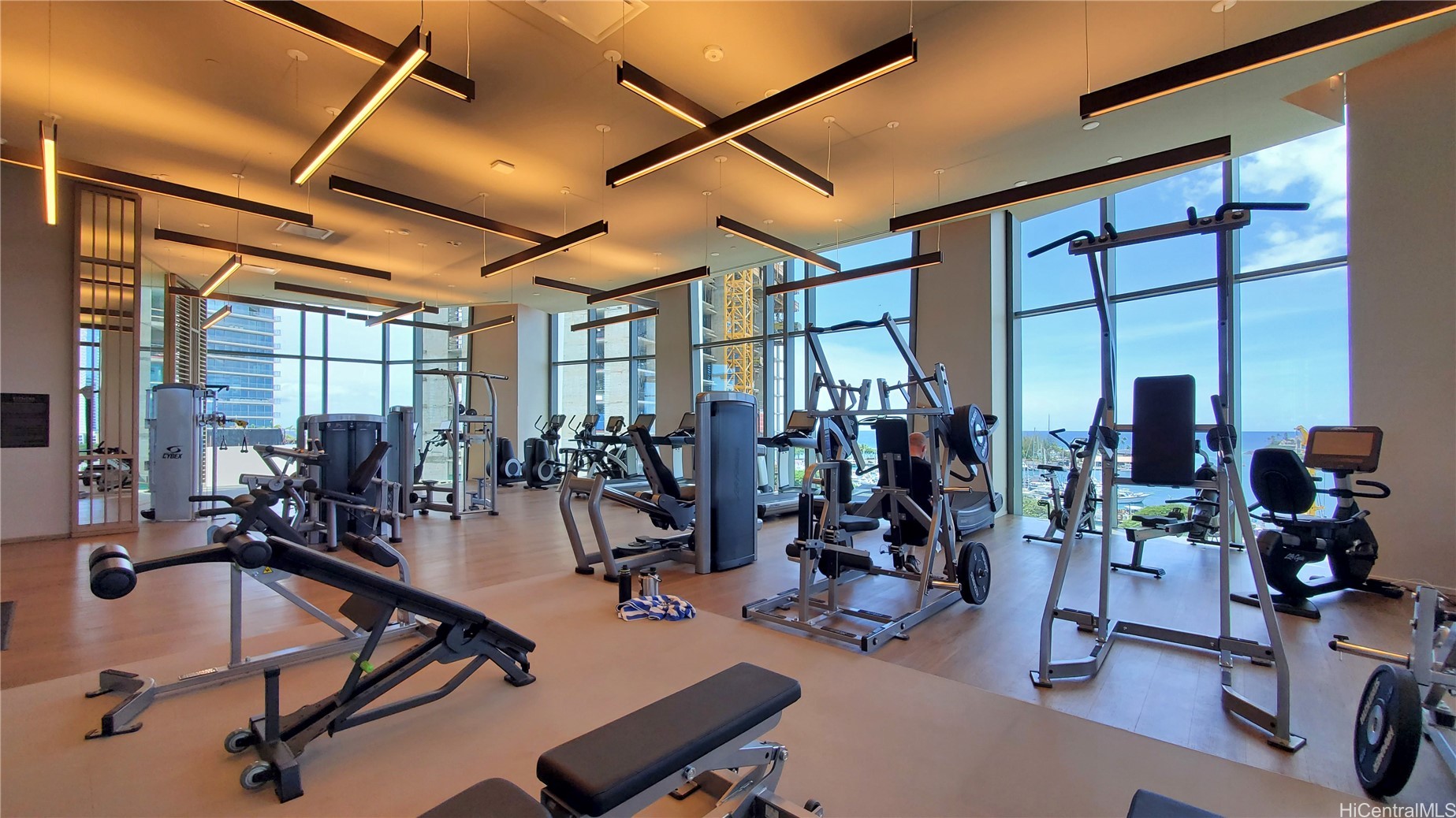 1000 Auahi Street 411