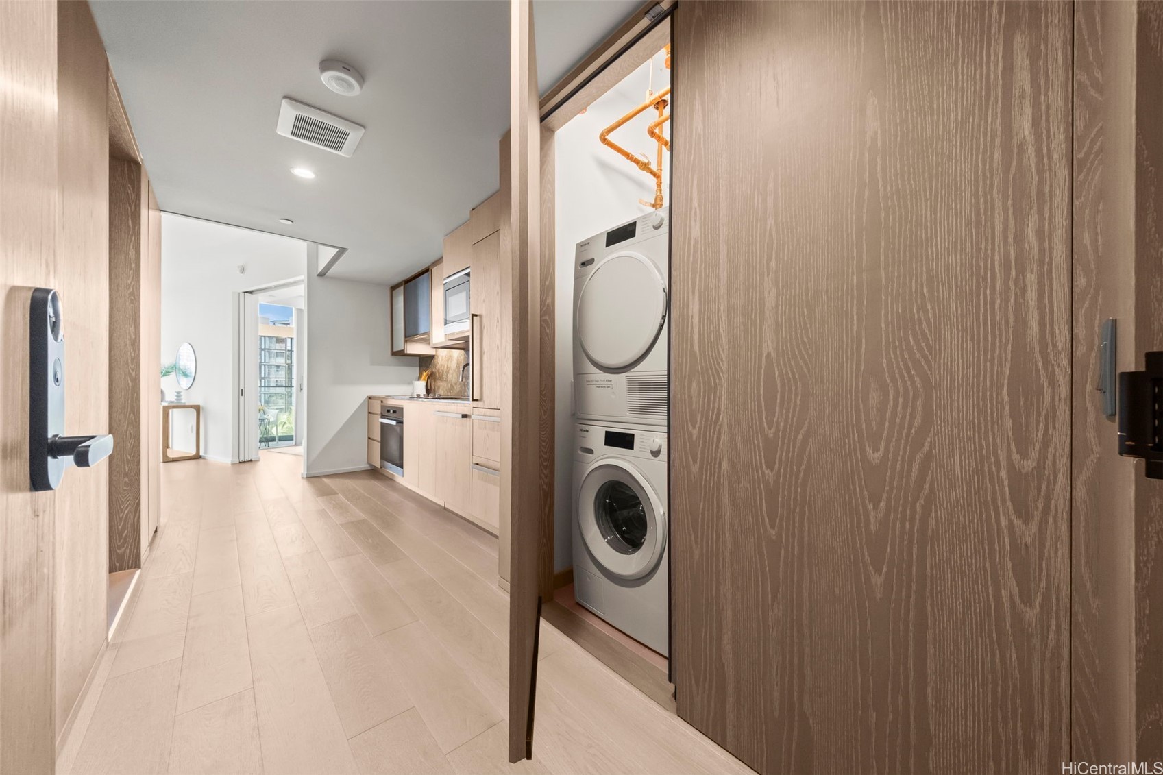 1000 Auahi Street 411