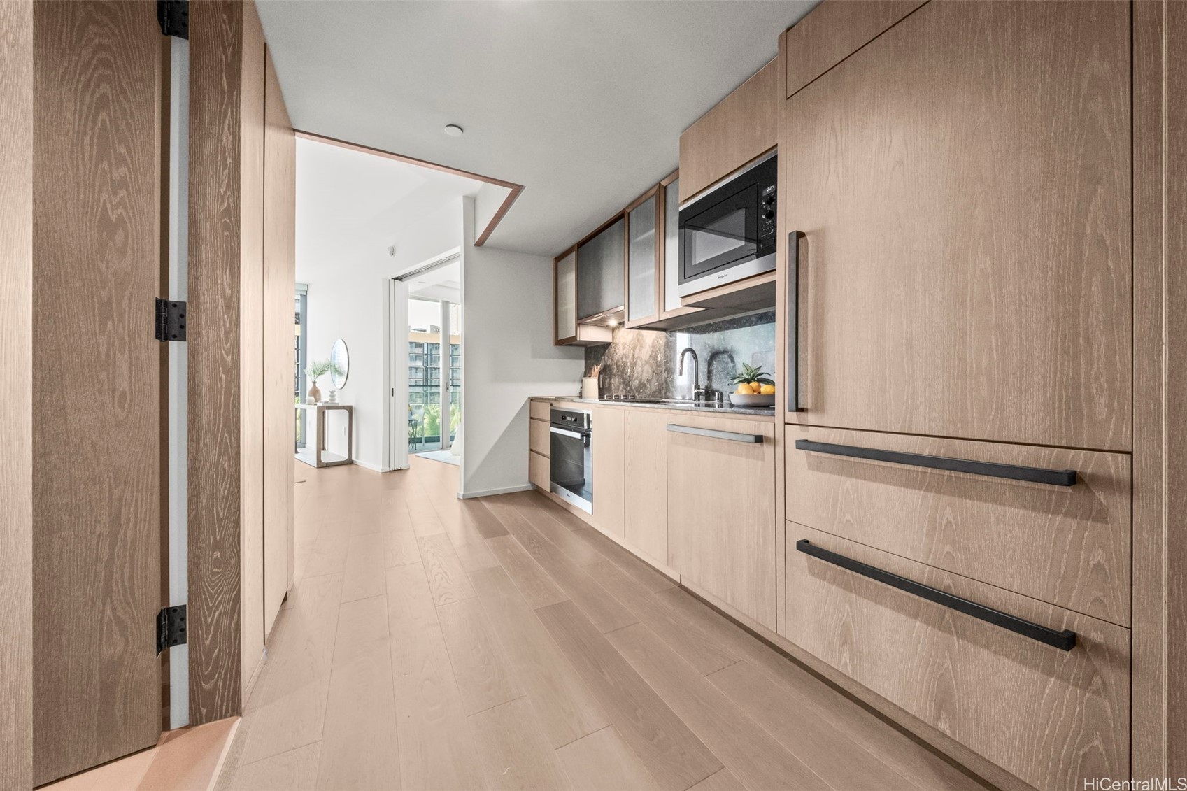 1000 Auahi Street 411