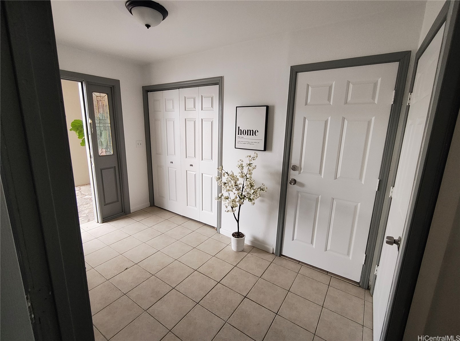 1322 Lunalilo Street