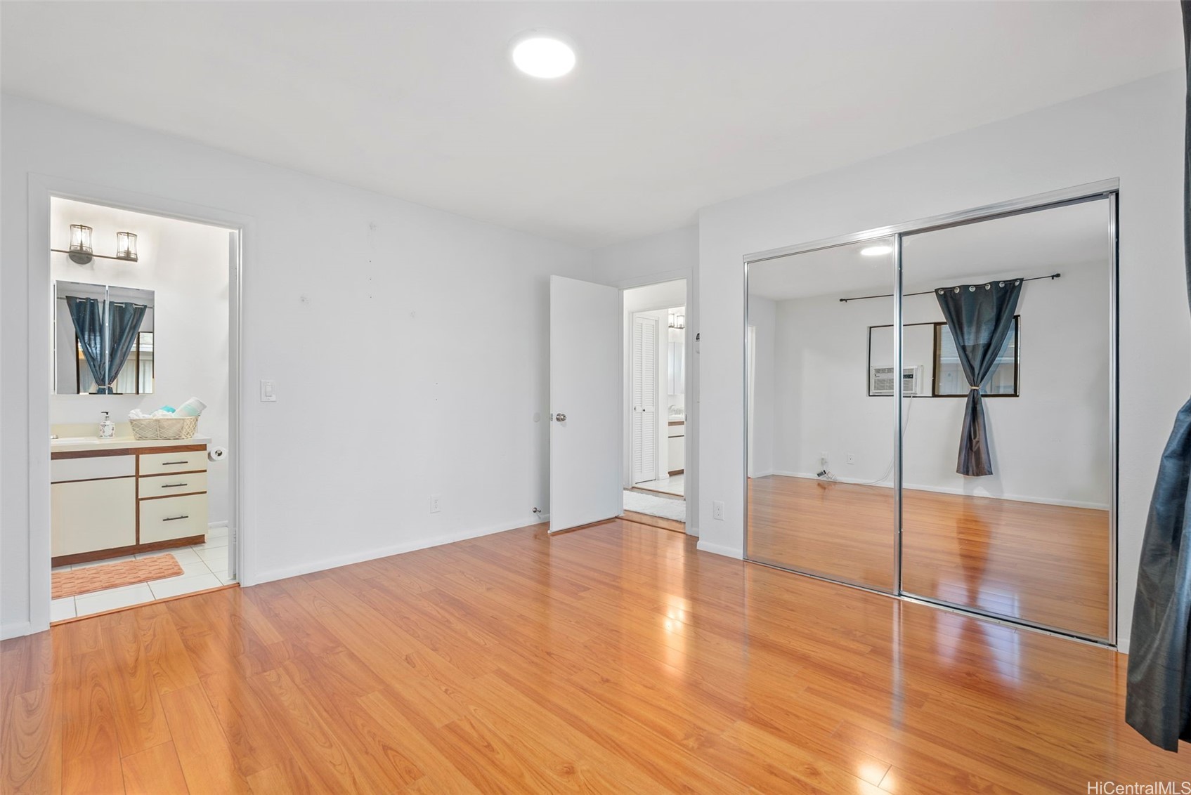 95-349 Kuahelani Avenue B-2