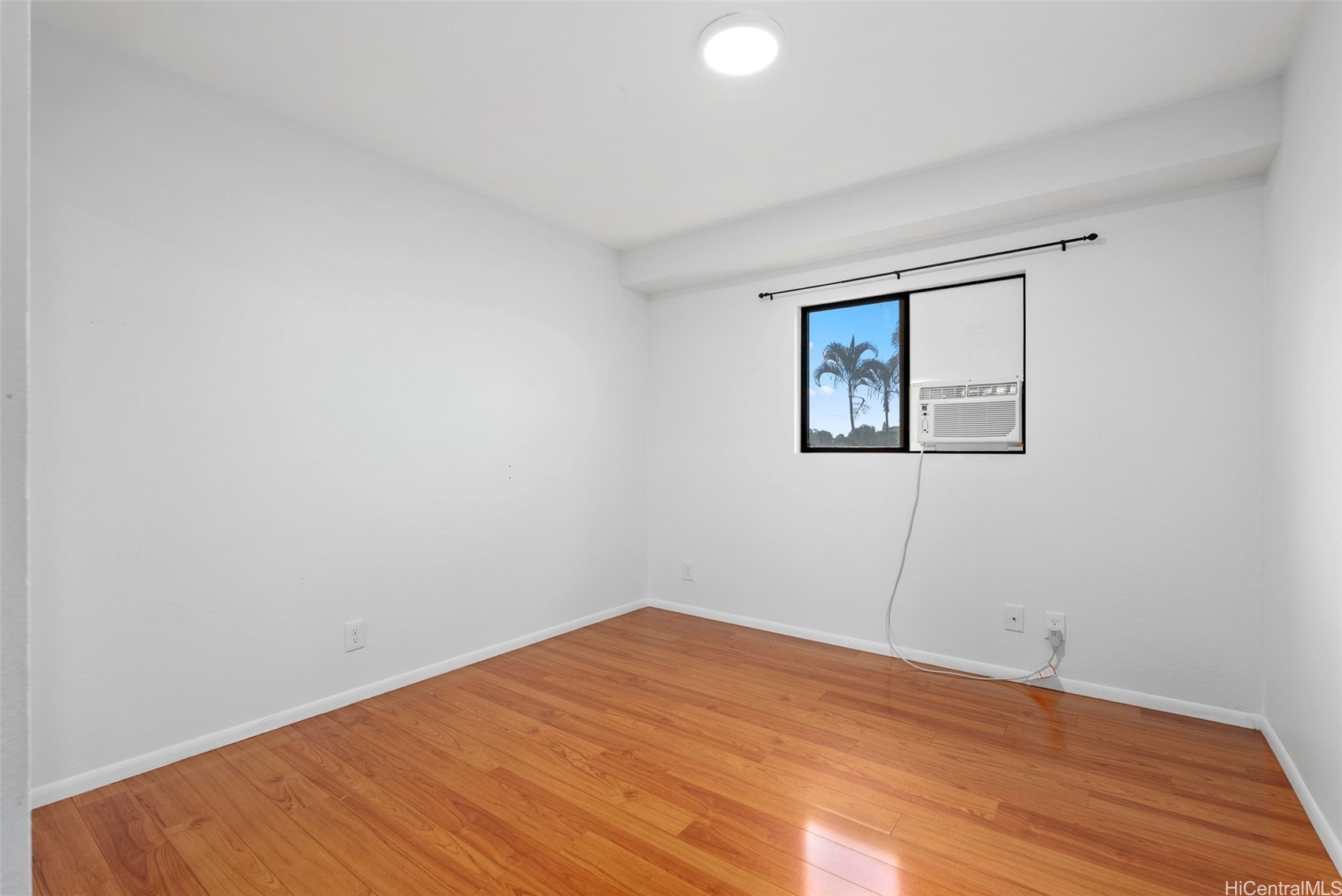 95-349 Kuahelani Avenue B-2