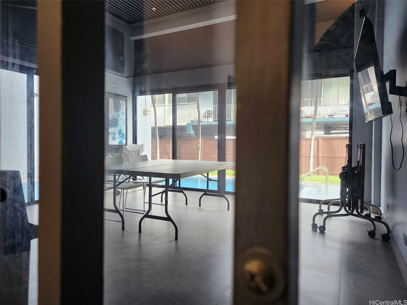 2100 Date Street 703