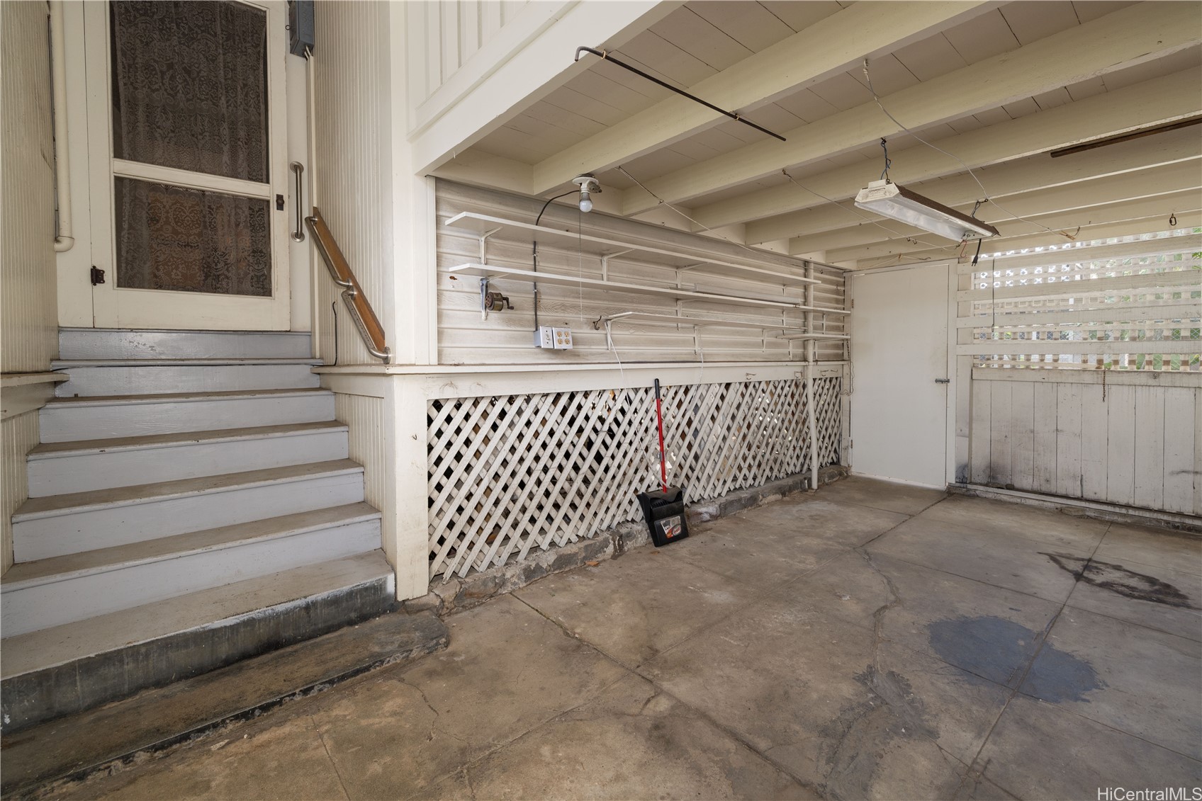 1645 Nuuanu Avenue