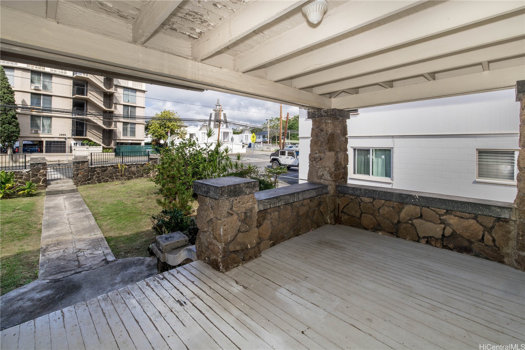 1645 Nuuanu Avenue