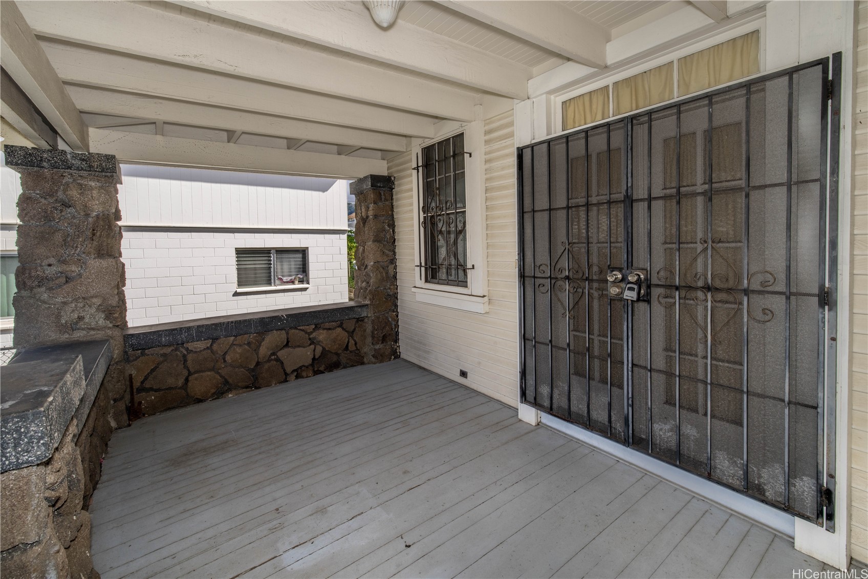 1645 Nuuanu Avenue