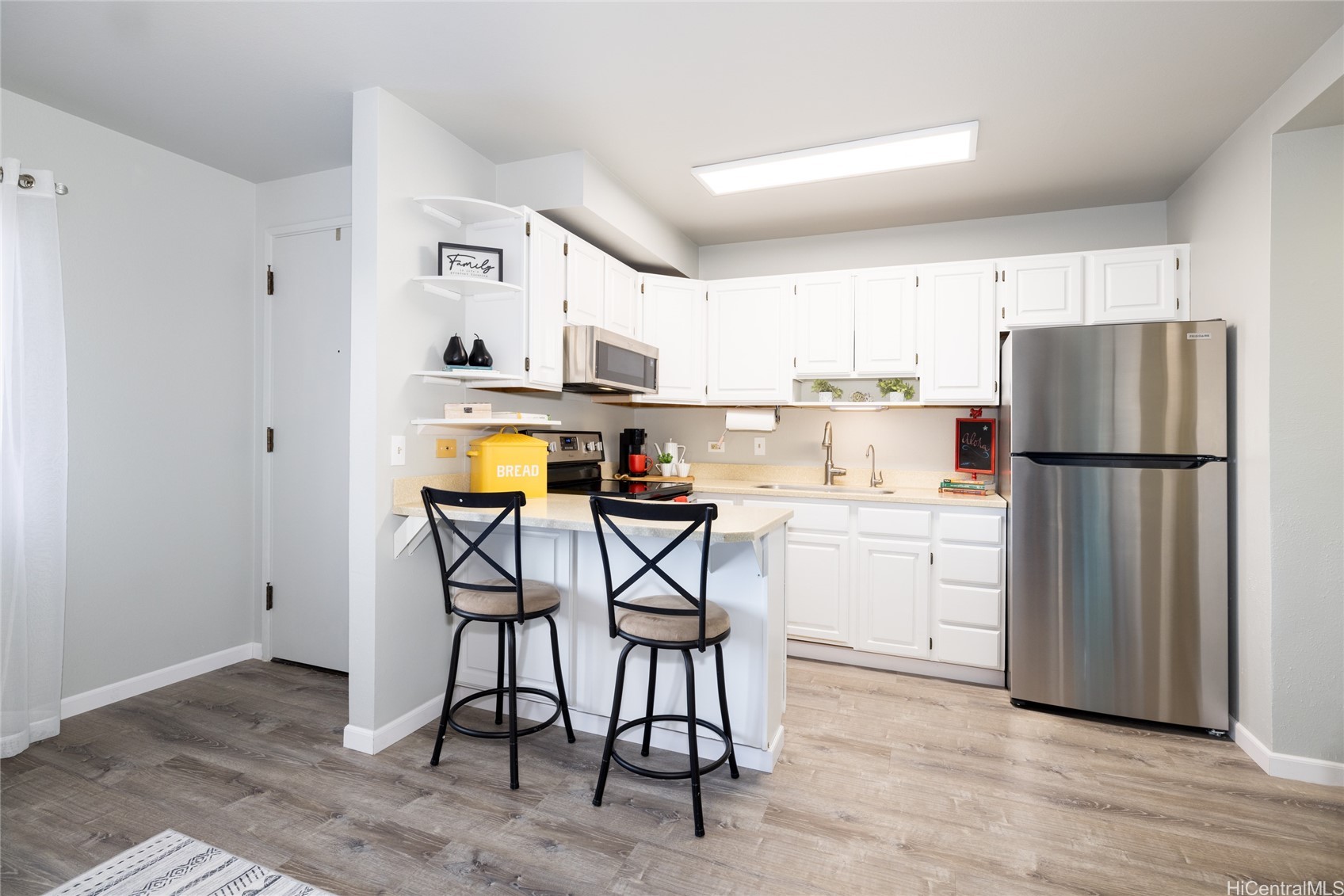 1432 Keeaumoku Street 303