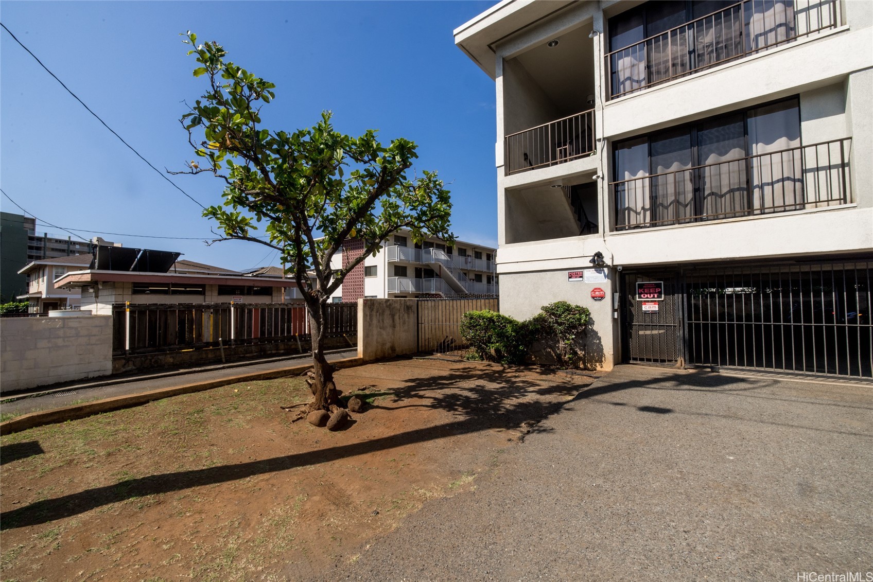 1432 Keeaumoku Street 303