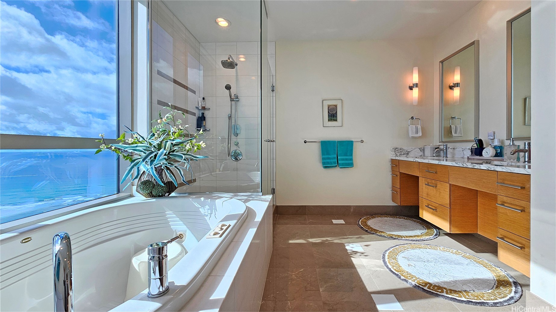 1177 Queen Street 4610