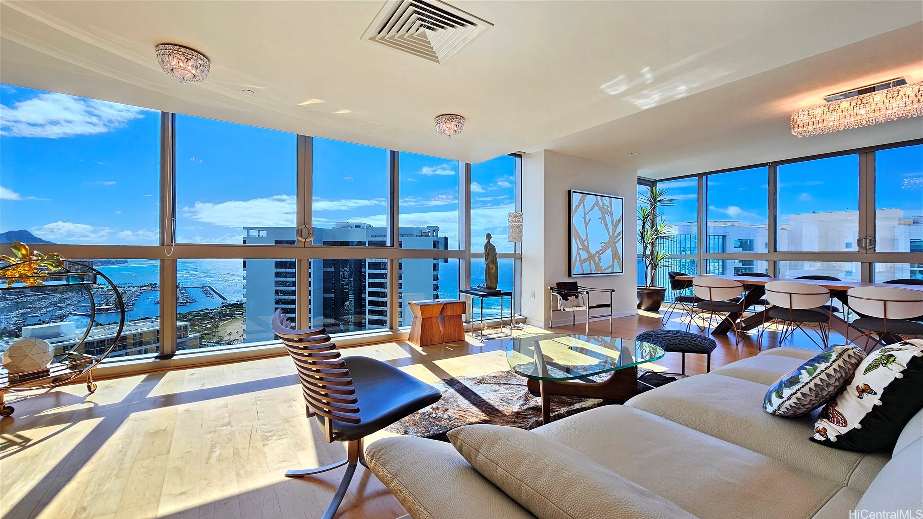 1177 Queen Street 4610