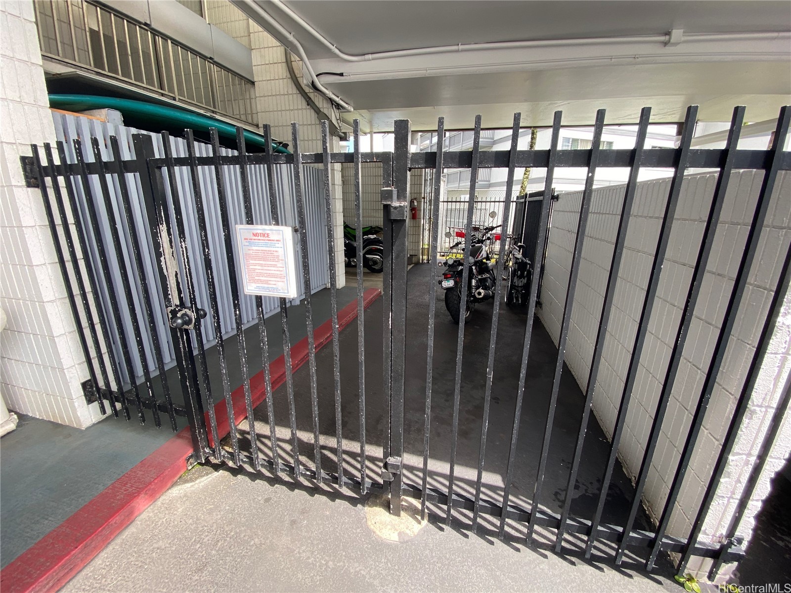 46-283 Kahuhipa Street C206