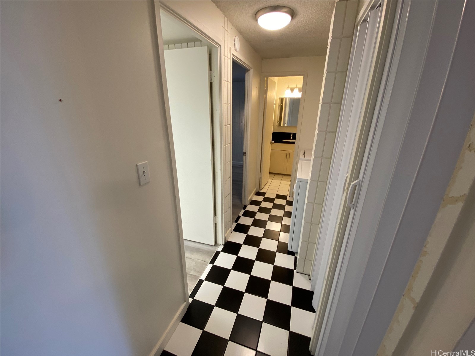 46-283 Kahuhipa Street C206