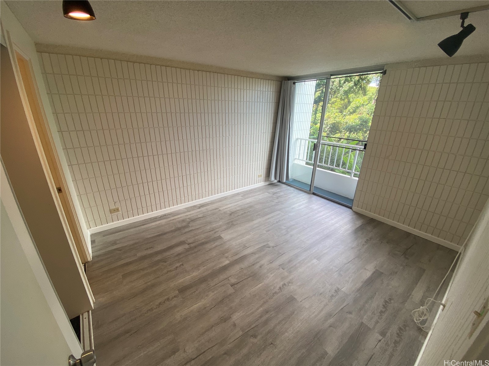 46-283 Kahuhipa Street C206