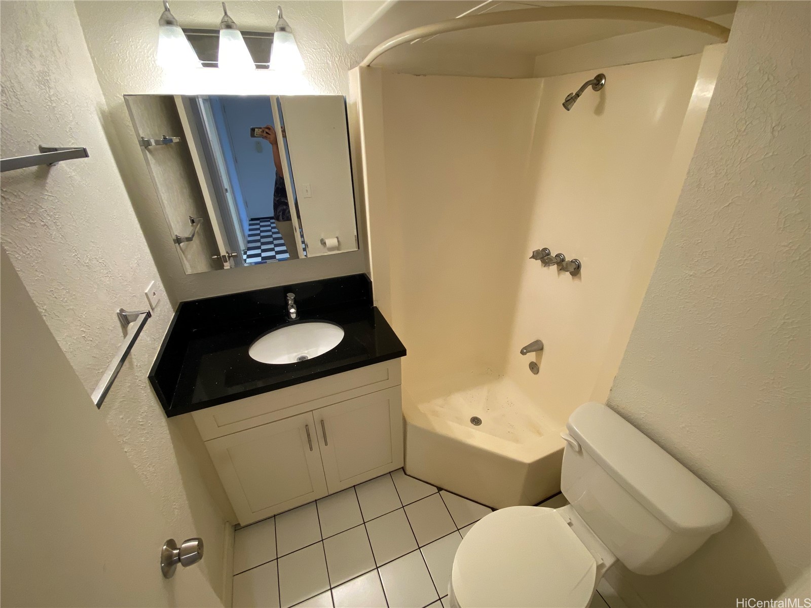 46-283 Kahuhipa Street C206