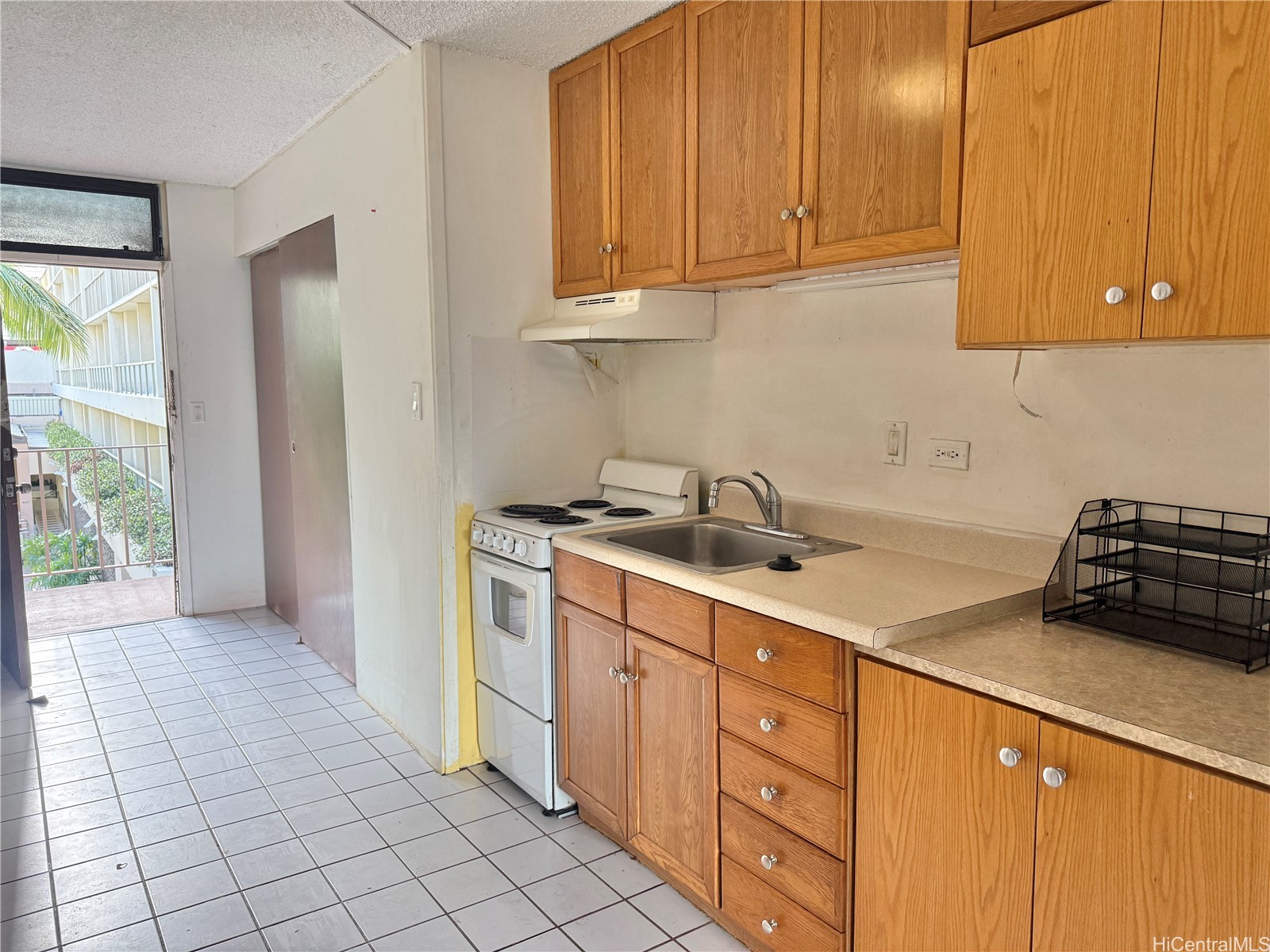 424 Walina Street 35