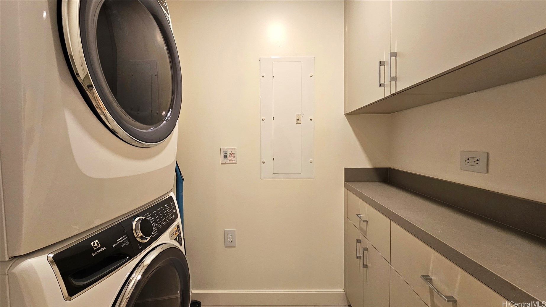 1100 Ala Moana Boulevard 1209