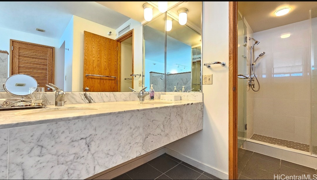 1330 Ala Moana Boulevard 1405