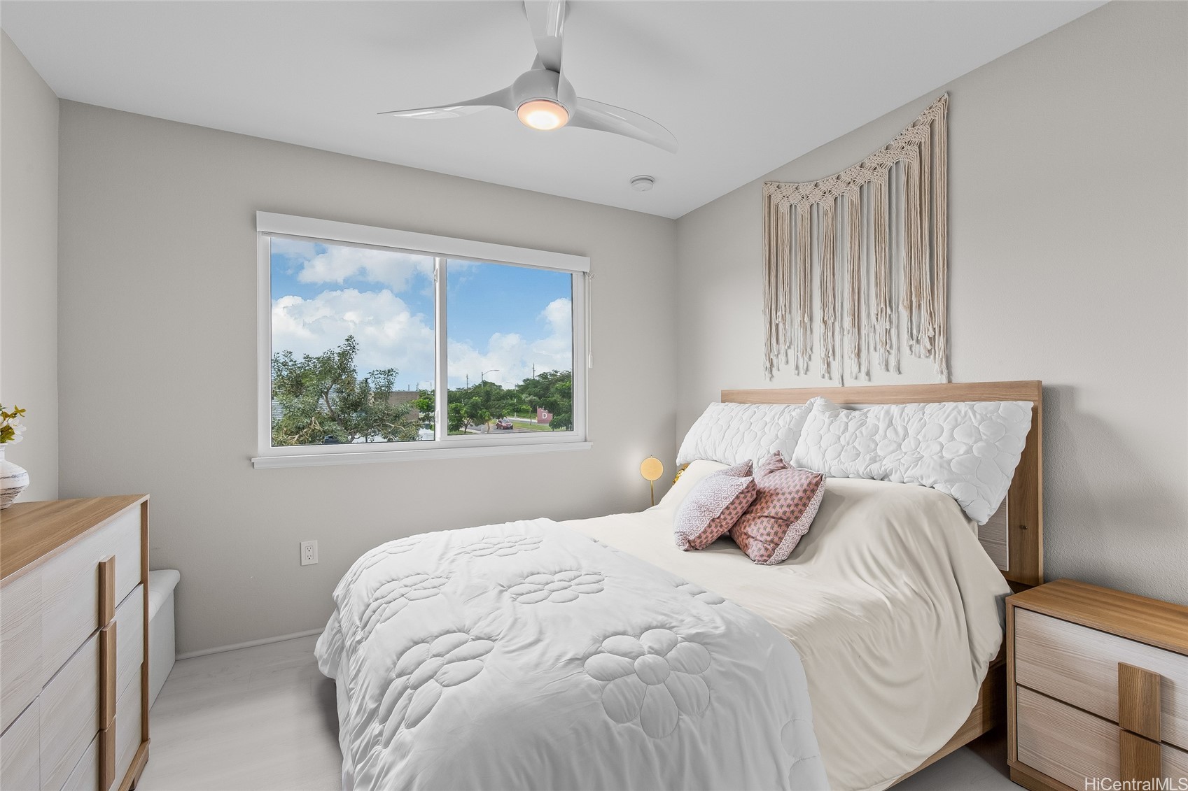 91-1101 Franklin D Roosevelt Avenue 102