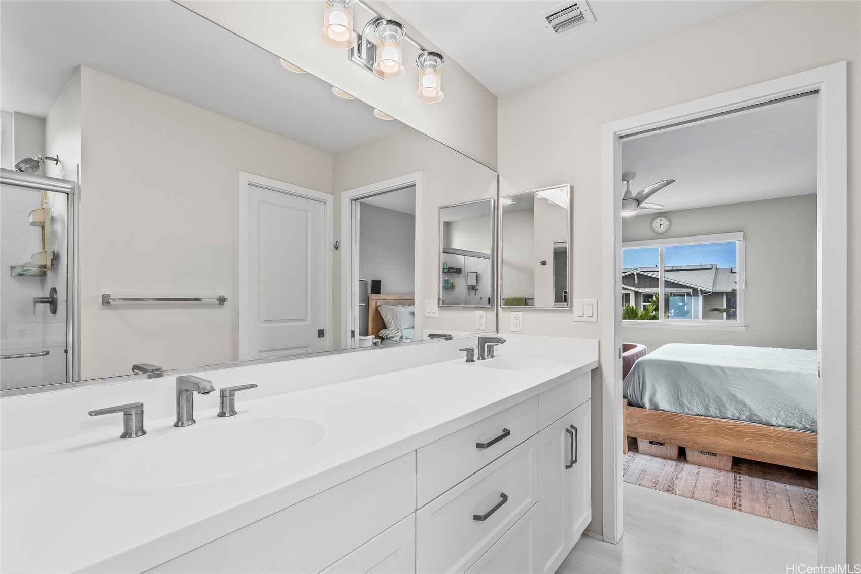 91-1101 Franklin D Roosevelt Avenue 102