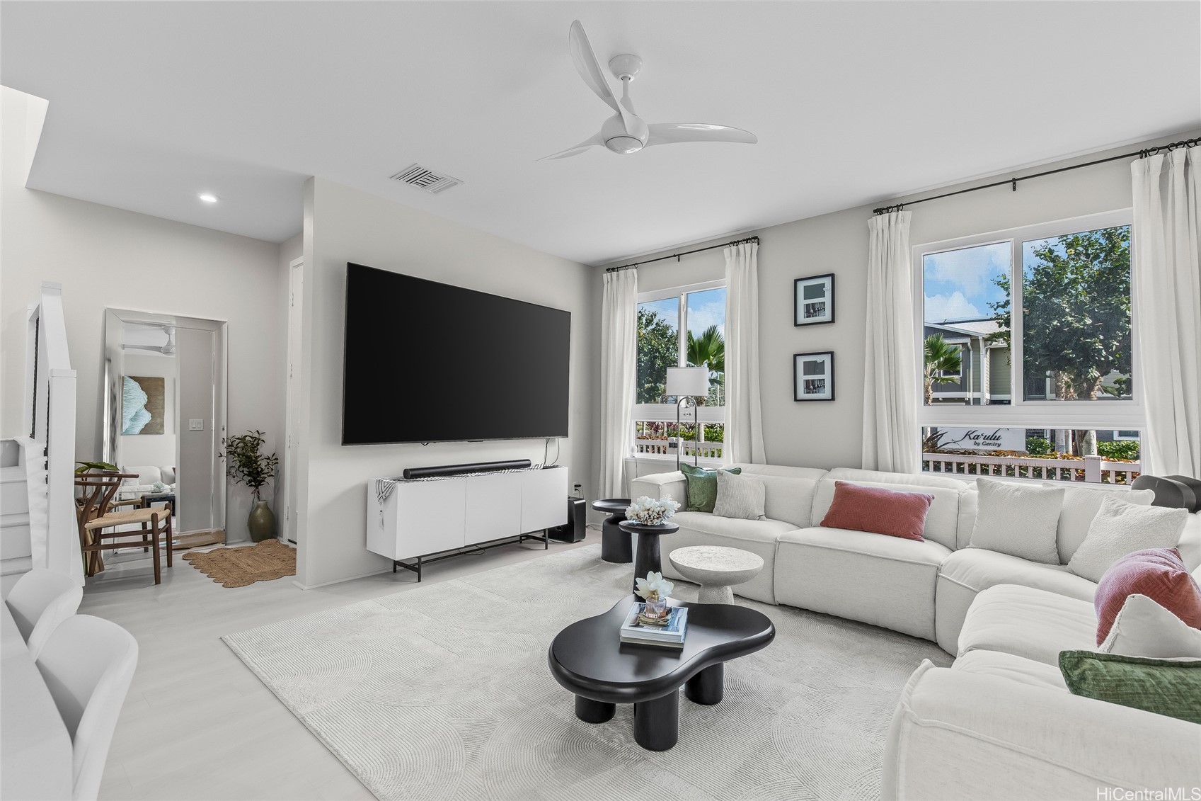 91-1101 Franklin D Roosevelt Avenue 102