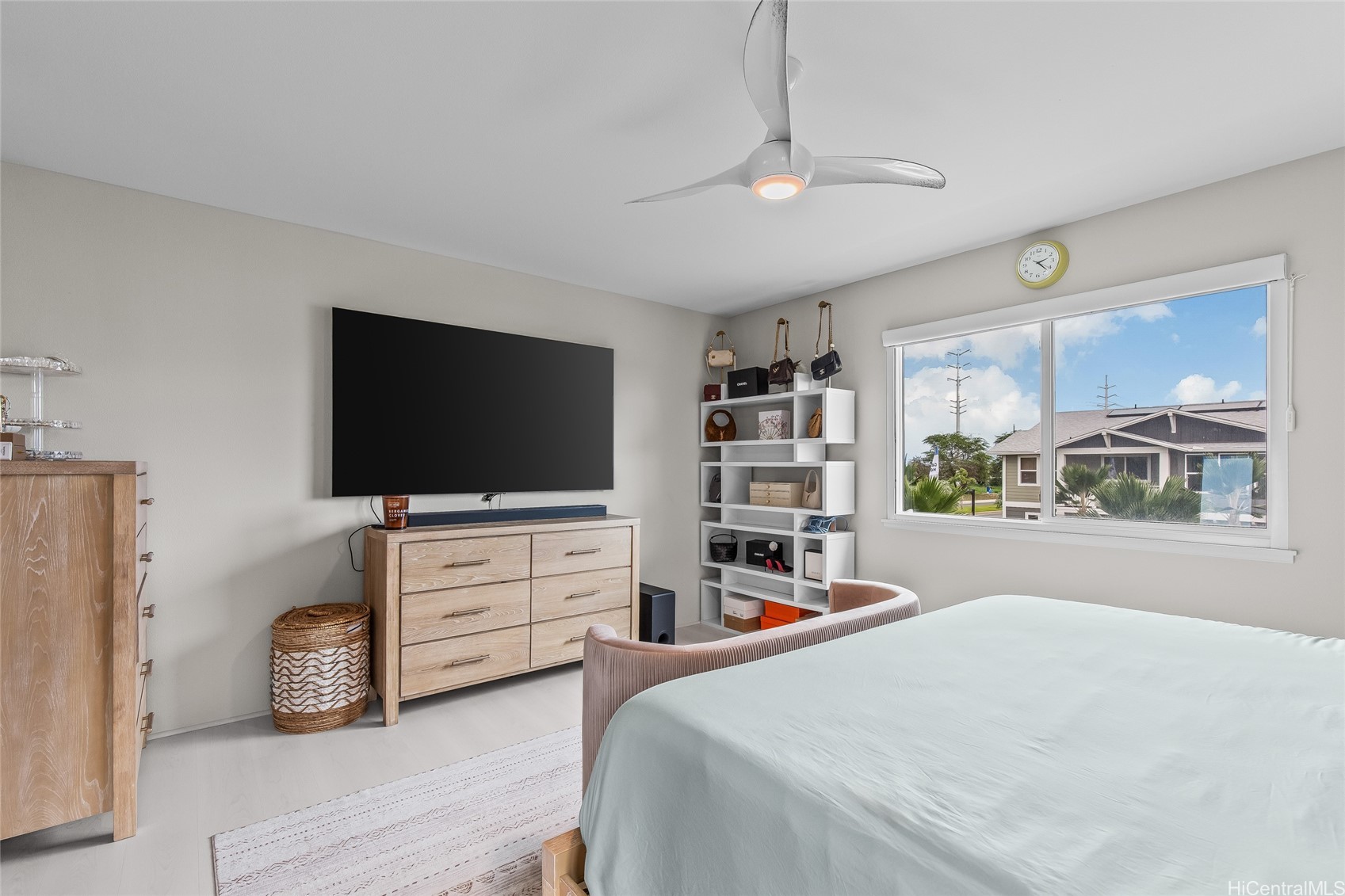 91-1101 Franklin D Roosevelt Avenue 102