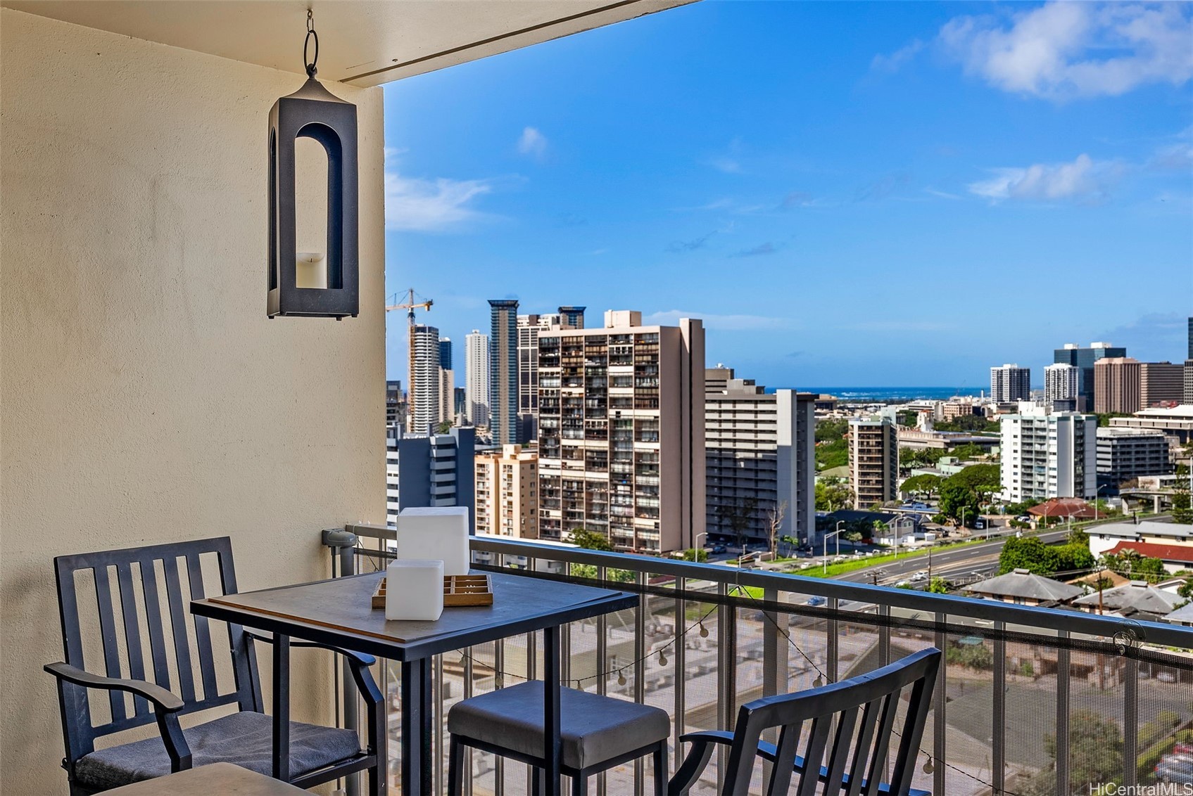 1420 Victoria Street 1504