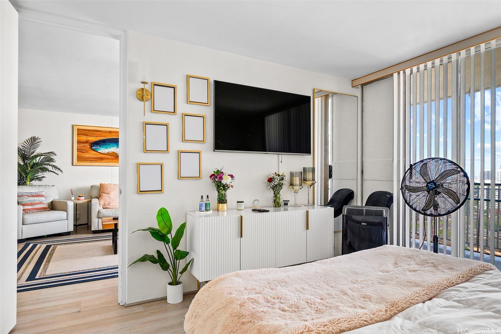 1420 Victoria Street 1504