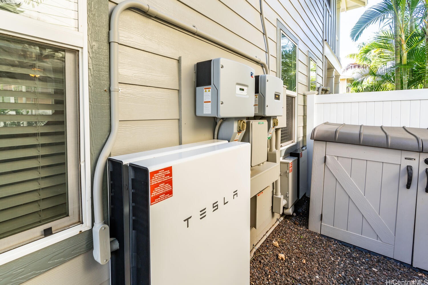 91-1179 Waipuhia Street