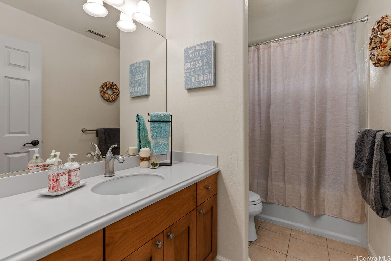 91-1179 Waipuhia Street