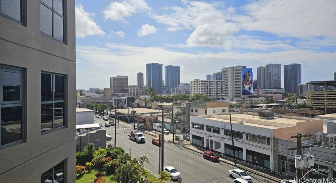 1080 S Beretania Street 502