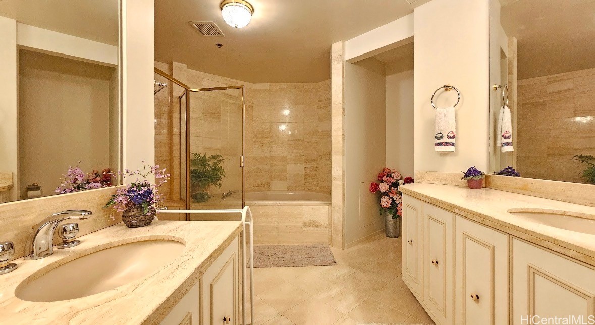 1080 S Beretania Street 502