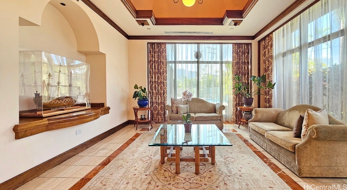 1080 S Beretania Street 502