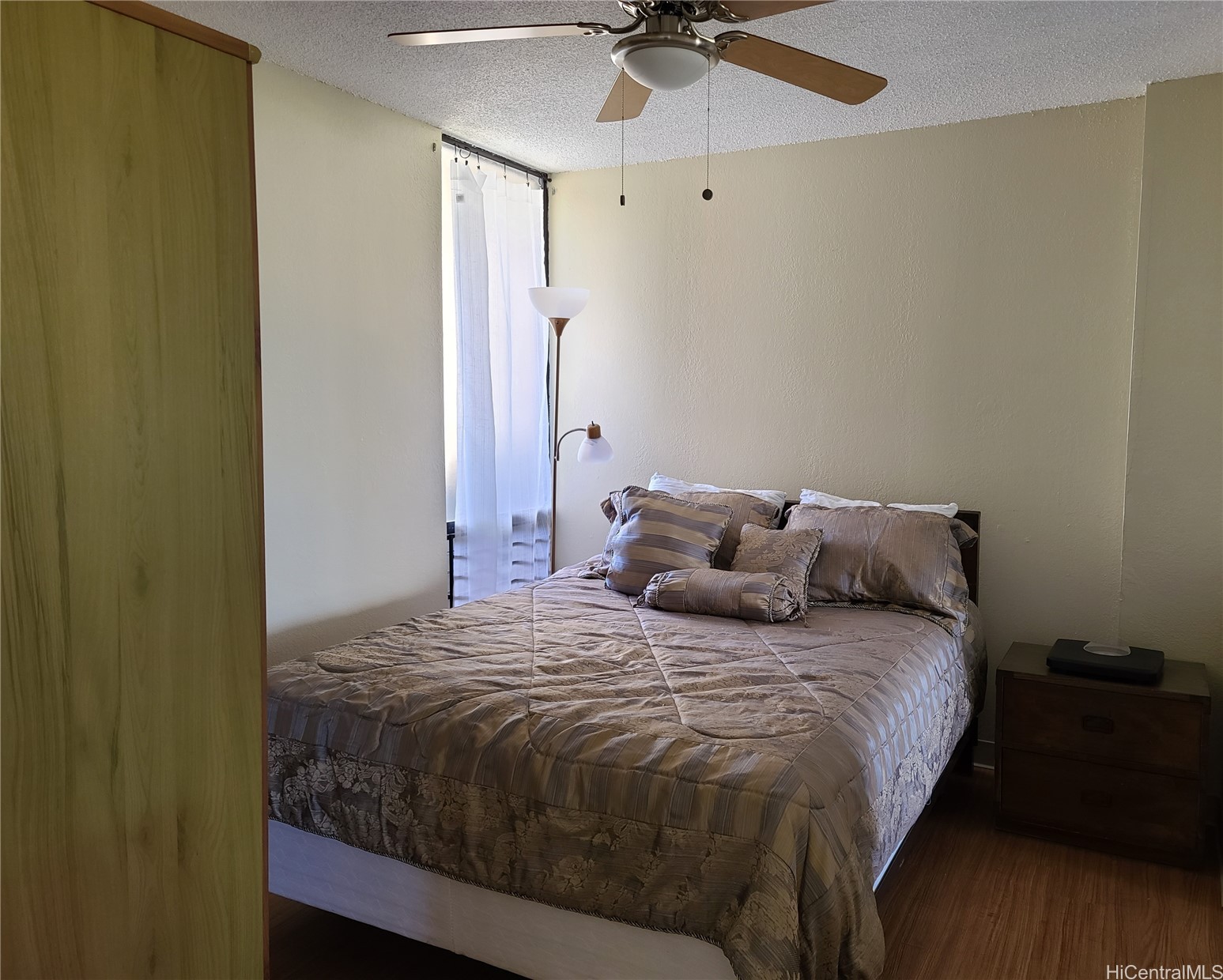 320 Liliuokalani Avenue 2304