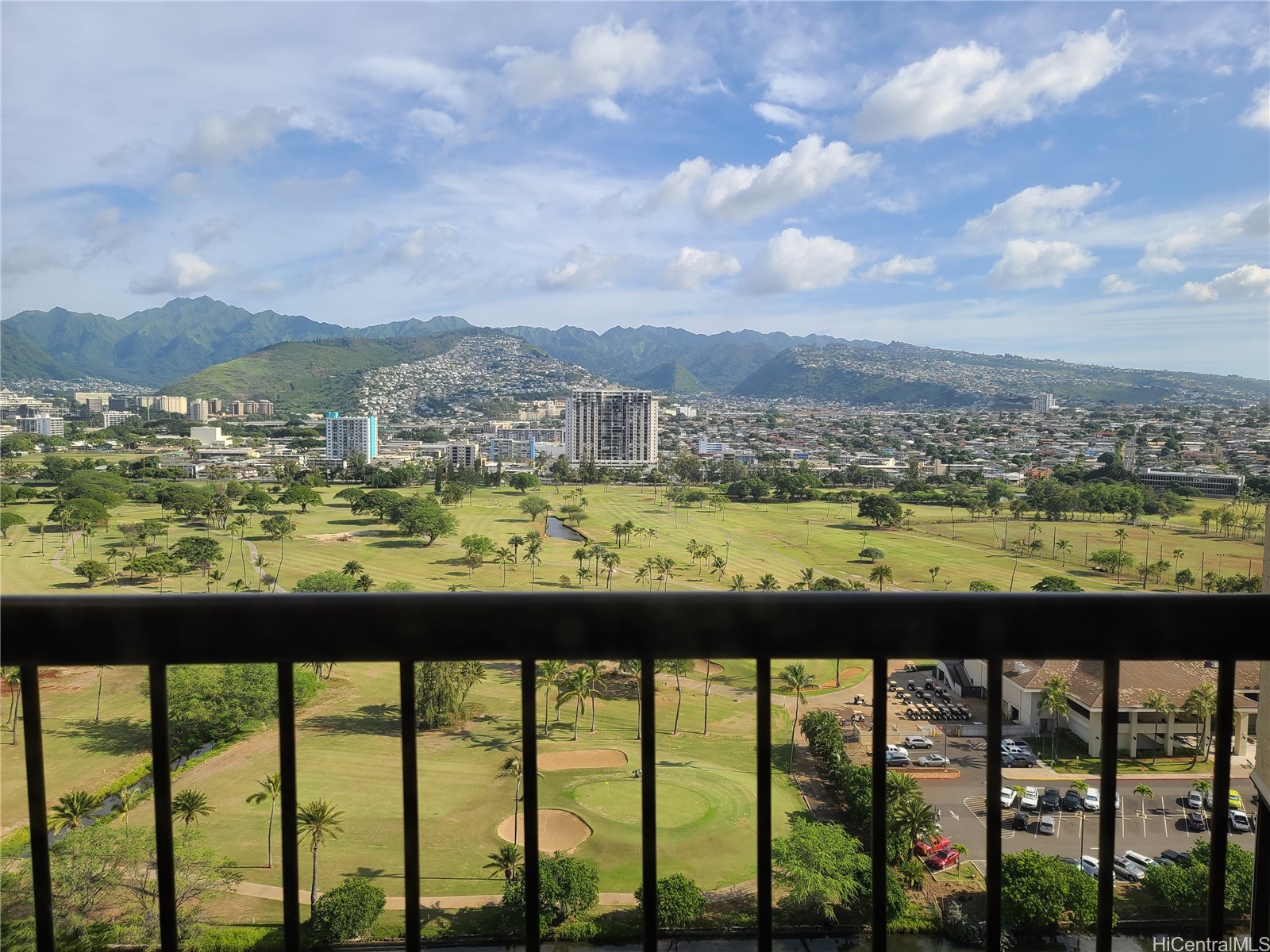 320 Liliuokalani Avenue 2304