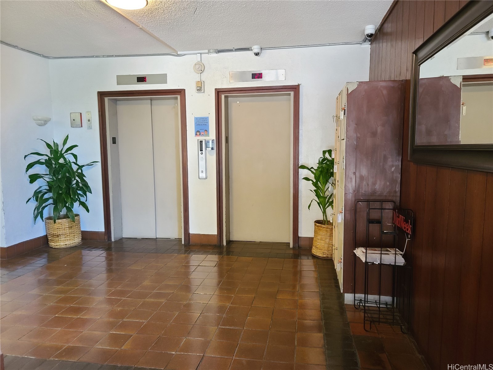 320 Liliuokalani Avenue 2304