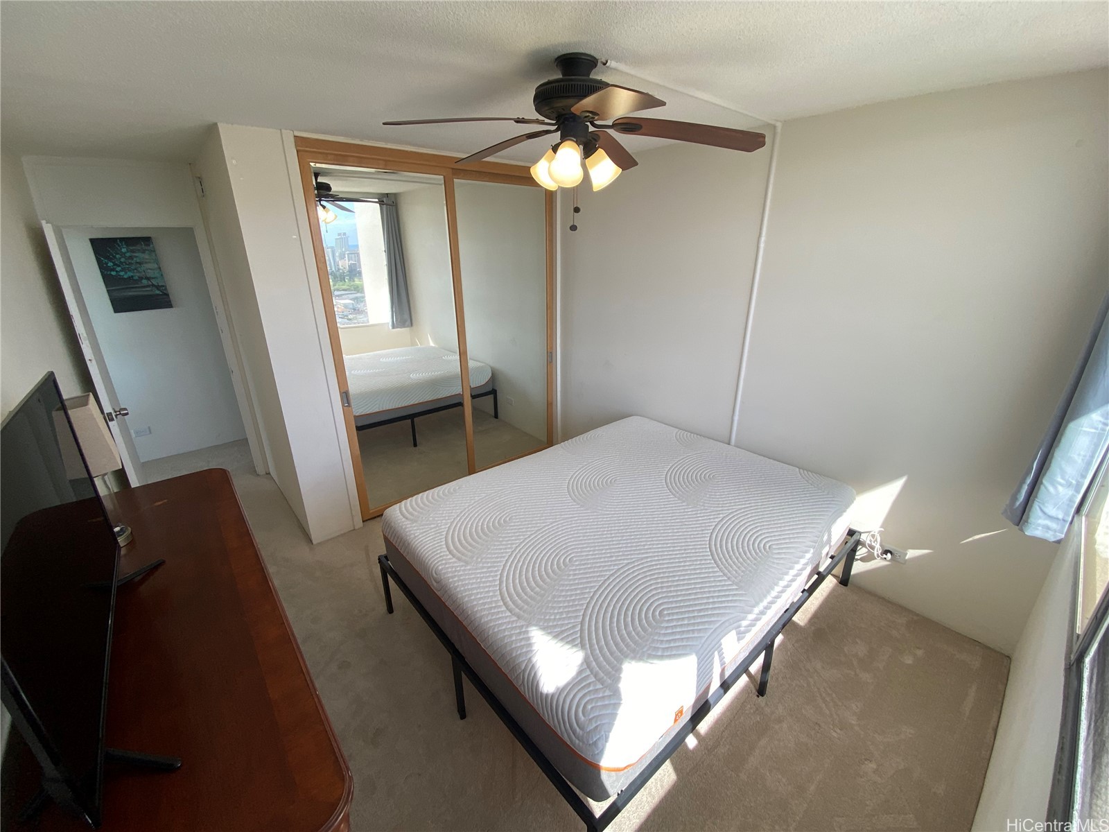 2825 S King Street 2502