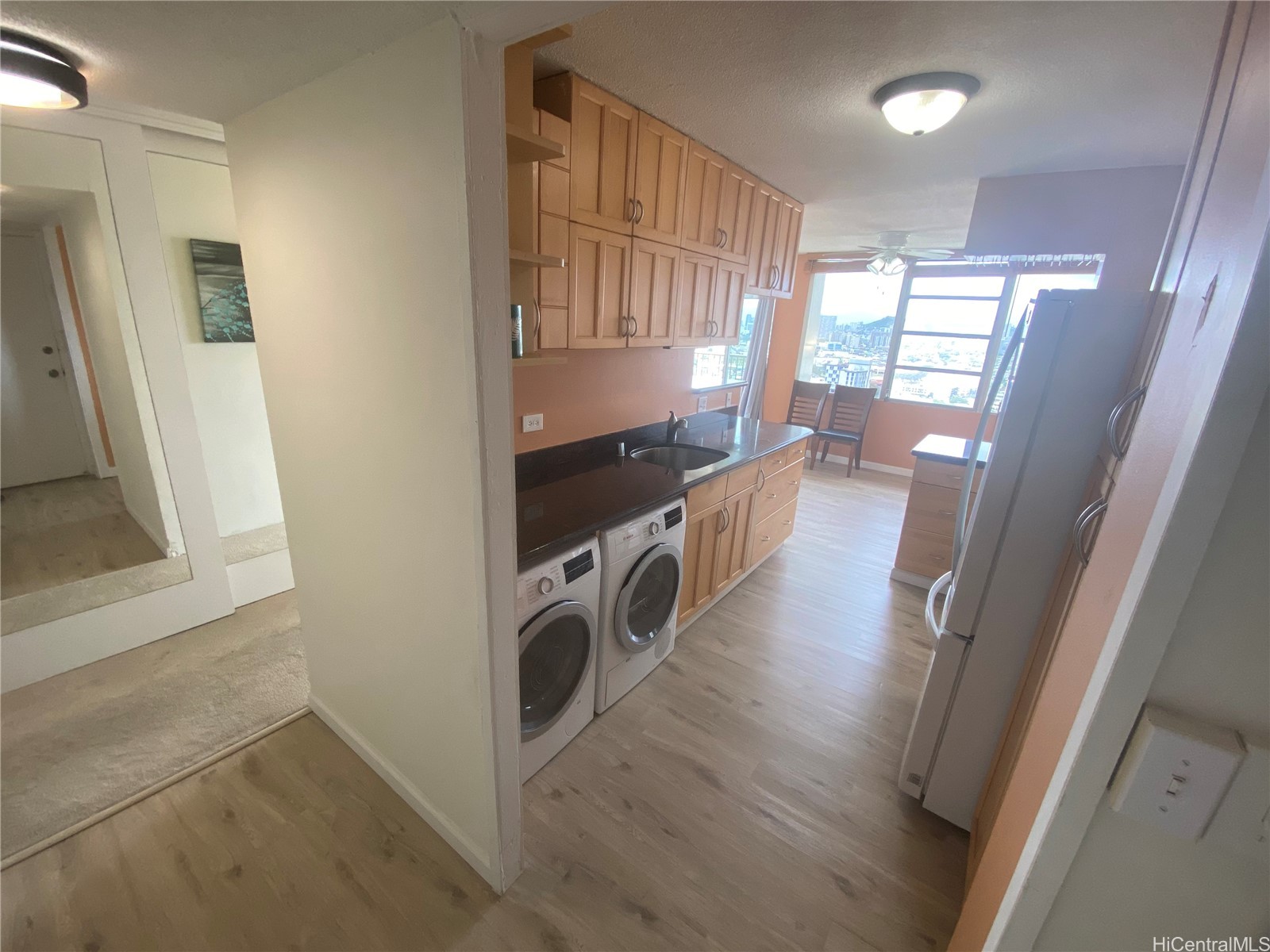 2825 S King Street 2502