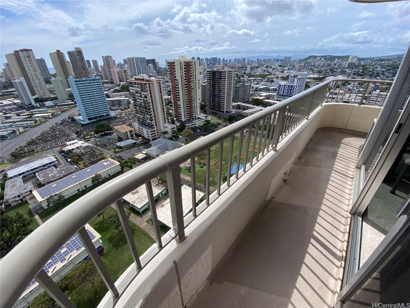2825 S King Street 2502