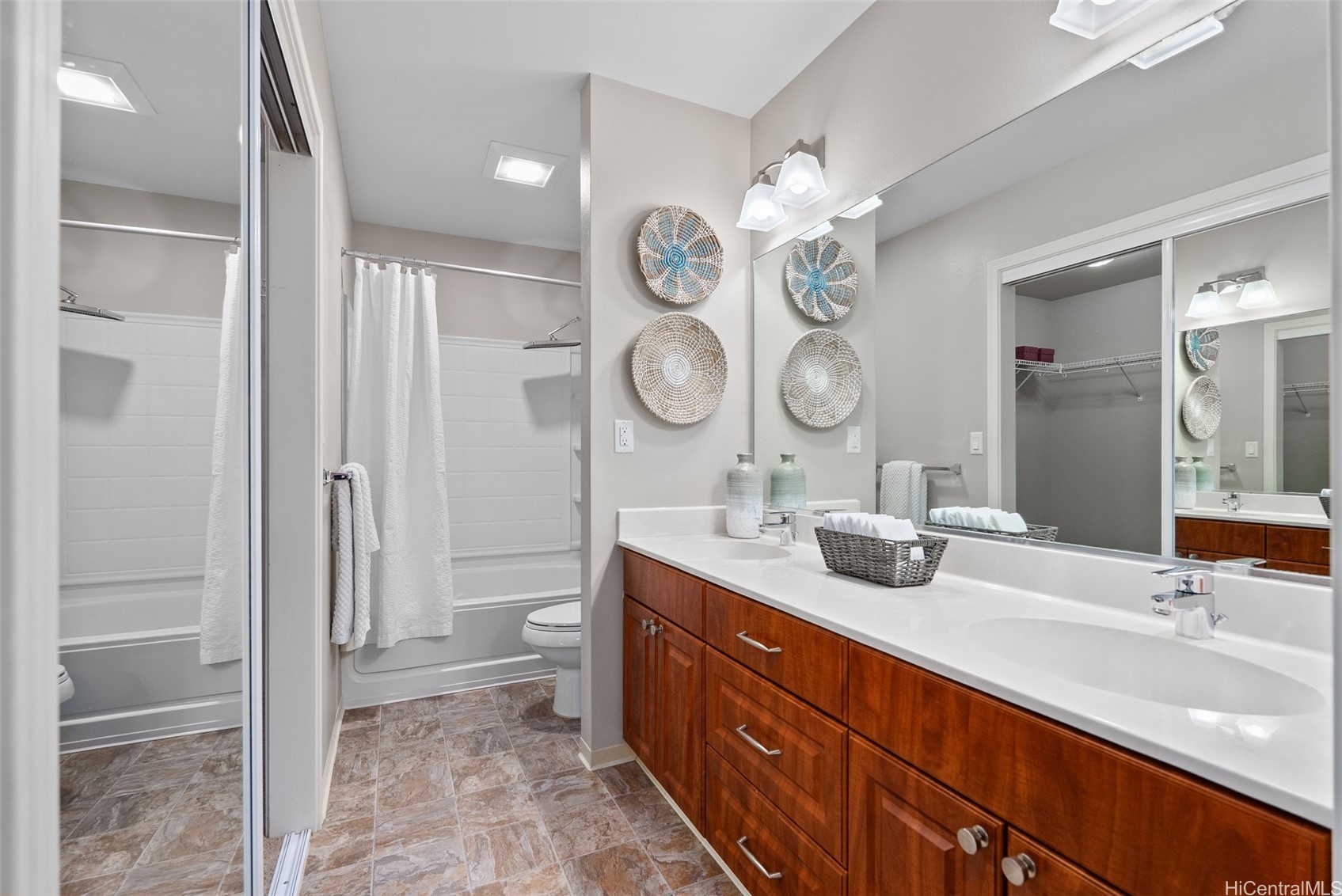 91-6221 Kapolei Parkway 358