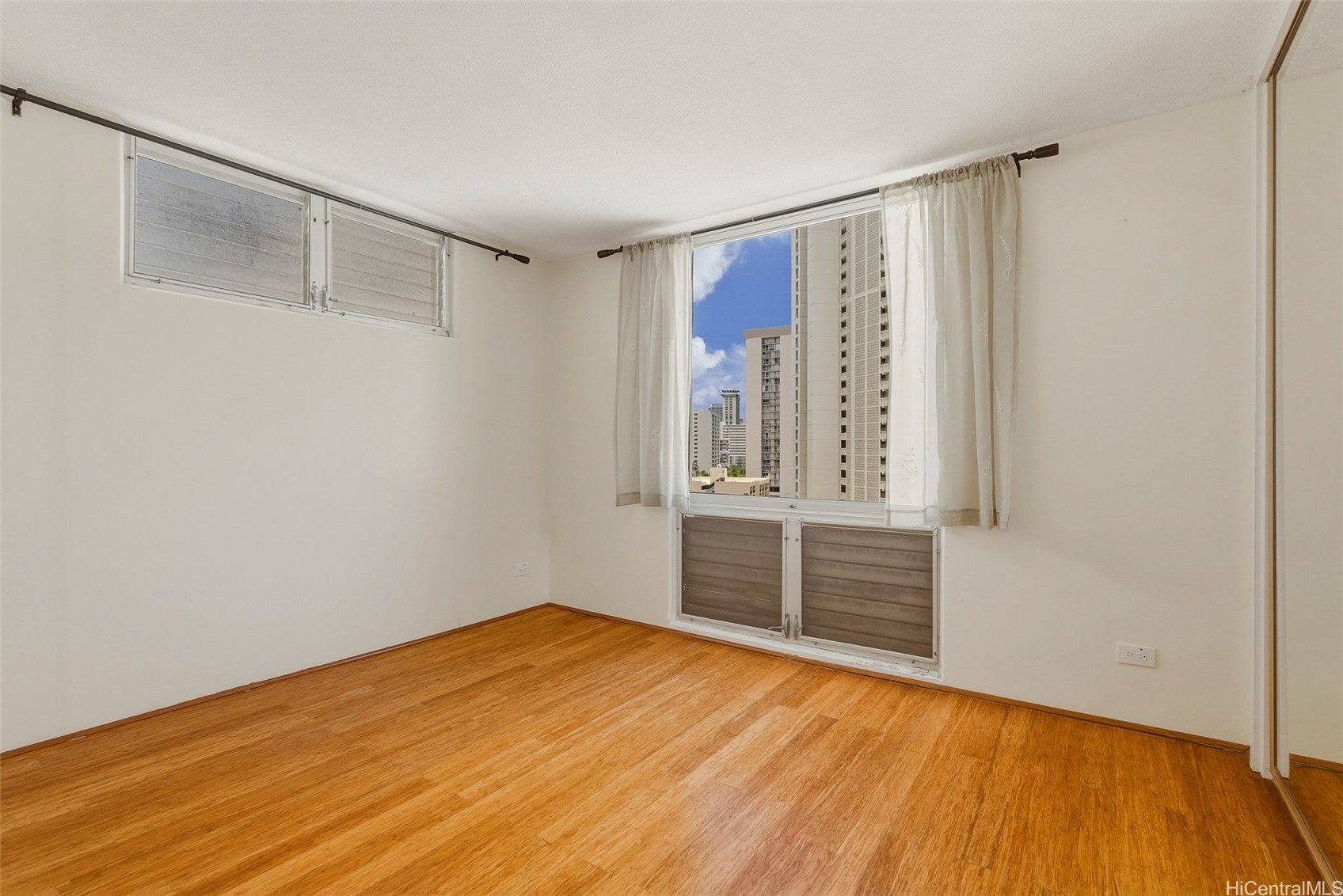 1717 Ala Wai Boulevard 1210